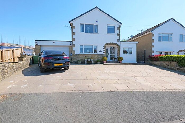 4 Bedroom Detached House For Sale In Meadow Way, Barnoldswick, BB18
