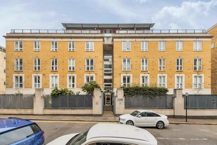 2 Bedroom Flat To Rent In Seward Street, Clerknewell, EC1V