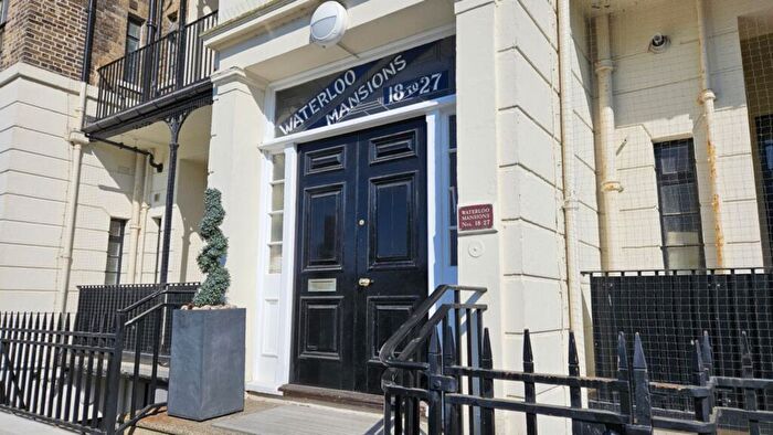 5 Bedroom Apartment To Rent In Waterloo Crescent, Dover, CT17