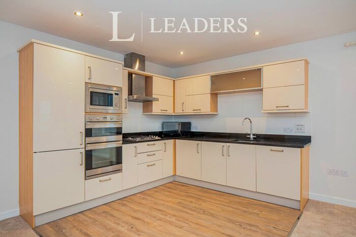 2 Bedroom Flat To Rent In Clarendon Avenue, Leamington Spa, CV32