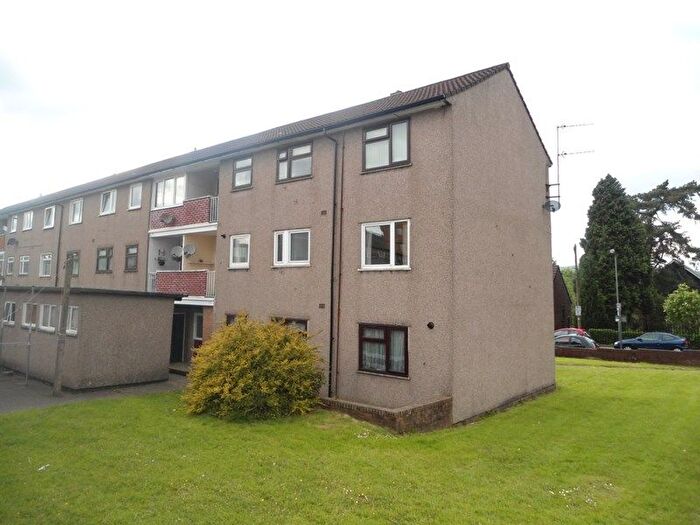 3 Bedroom Flat To Rent In Claude Road, Caerphilly, CF83