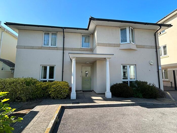 2 Bedroom Flat To Rent In Longfleet Road, Poole, BH15
