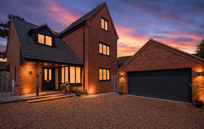 5 Bedroom Detached House For Sale In Pear Tree House, Raunds, NN9