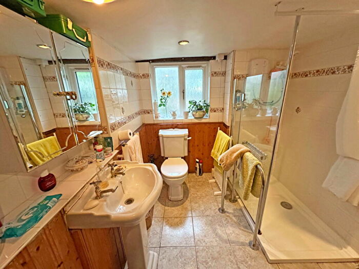 4 Bedroom Detached House For Sale In Tanners Green Lane, Wythall, B47