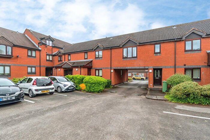 1 Bedroom Flat For Sale In Belt Road, Hednesford, Cannock, WS12