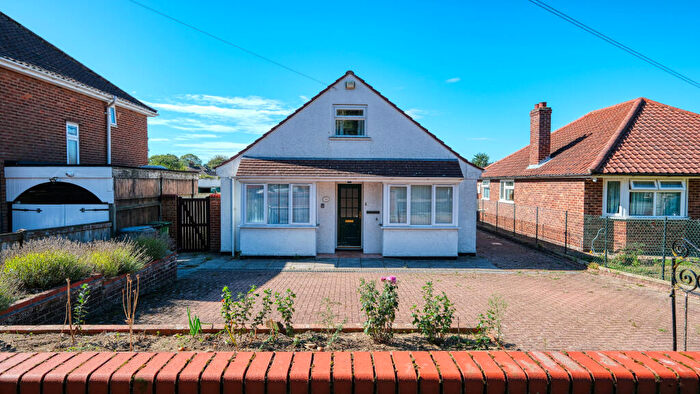 Detached Bungalow For Sale In Thunder Lane, Norwich, Norfolk, NR7