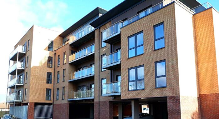 2 Bedroom Apartment To Rent In Hanover Way, Windsor, Berkshire, SL4