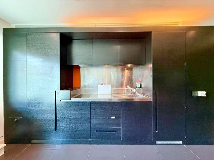 Studio To Rent In Pan Peninsula, Canary Wharf, E14