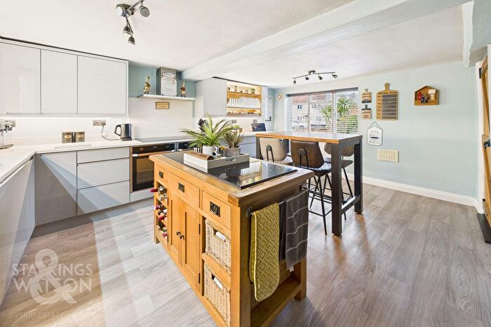 3 Bedroom End Terrace House For Sale In The Street, Botesdale, Diss, IP22