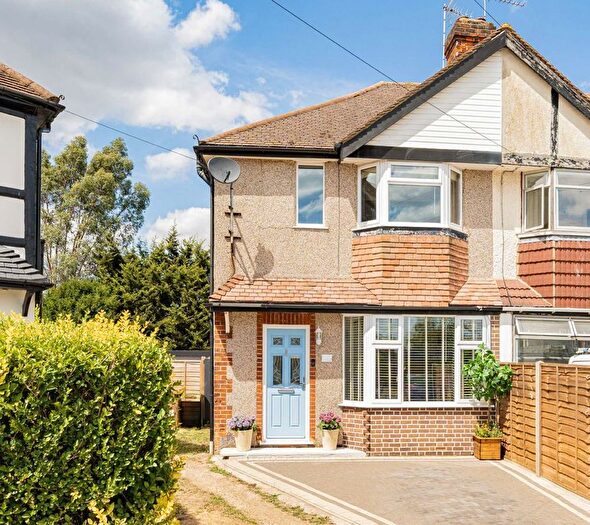 3 Bedroom End Terrace House For Sale In Evelyn Crescent, Sunbury-On-Thames, TW16