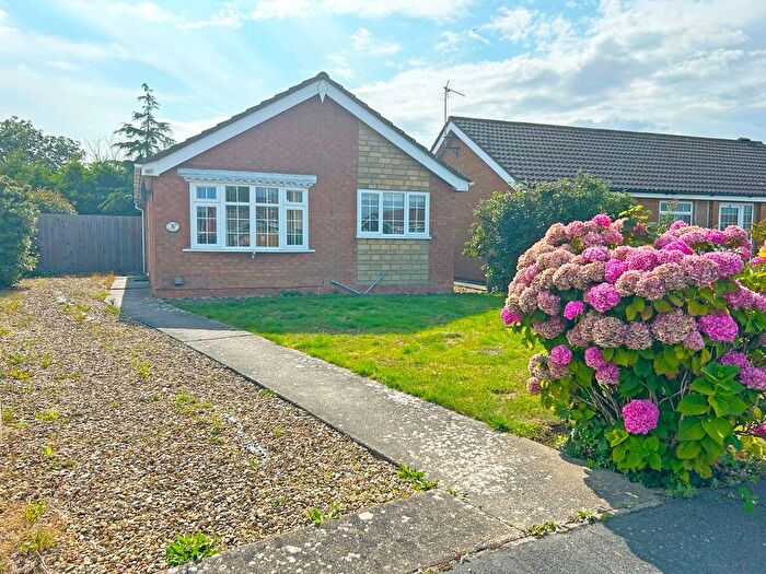 1 Bedroom Bungalow For Sale In St. Annes Close, Skegness, Lincolnshire, PE25