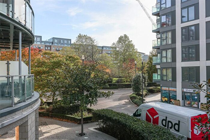 Studio For Sale In Boulevard Drive, Beaufort Park, Colindale, NW9