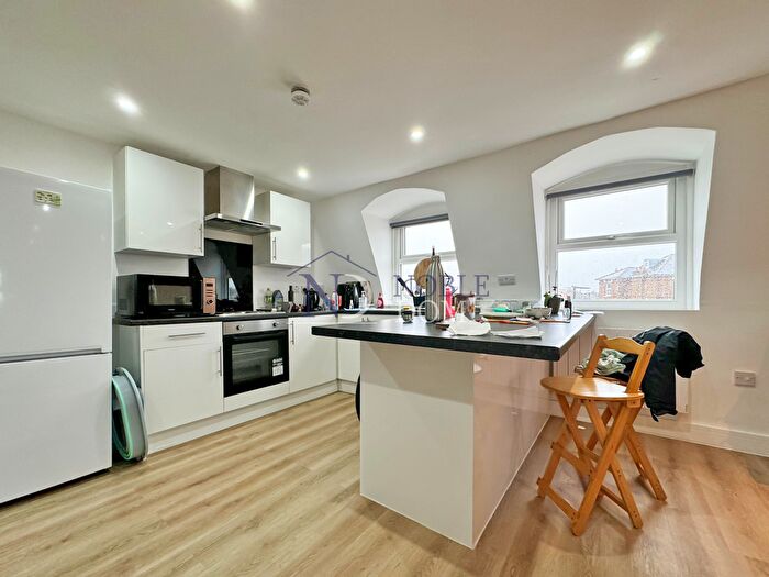 Studio To Rent In Hounslow, TW3