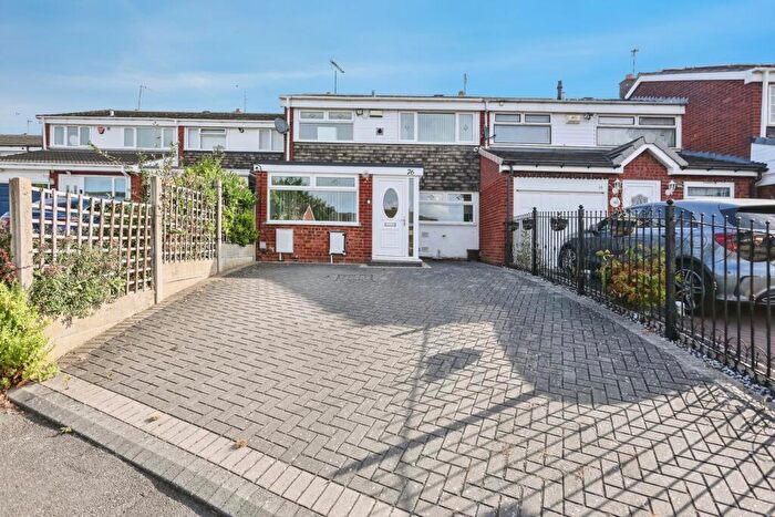 3 Bedroom Terraced House For Sale In Woodfort Road, Birmingham, West Midlands, B43