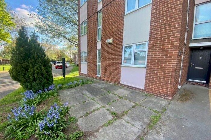 1 Bedroom Flat To Rent In Lanthwaite Close, Nottingham, NG11