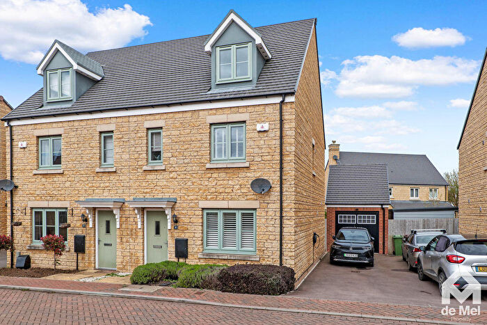 4 Bedroom Semi Detached House For Sale In Castle Close, Cheltenham, GL52