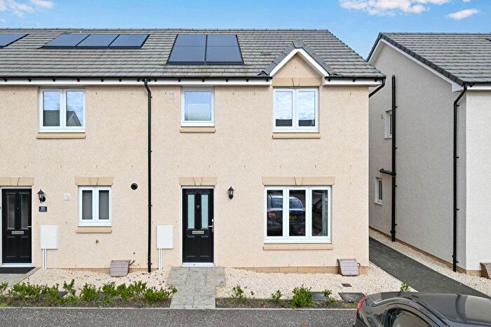 3 Bedroom End Of Terrace House For Sale In Brocken Brigg Parkway, Gilmerton, Edinburgh, EH17