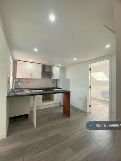 1 Bedroom Flat To Rent In Bush Road, Surrey Quays, SE8