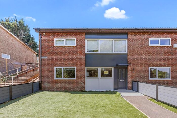 1 Bedroom Apartment To Rent In Longland Way, High Wycombe, HP12