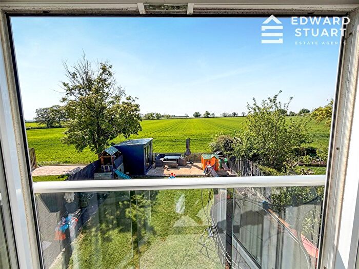 3 Bedroom Link Detached House For Sale In Elm Road, Folksworth, Peterborough, Cambridgeshire, PE7