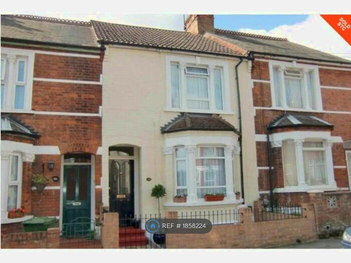 3 Bedroom Terraced House To Rent In St James Road, Watford, WD18