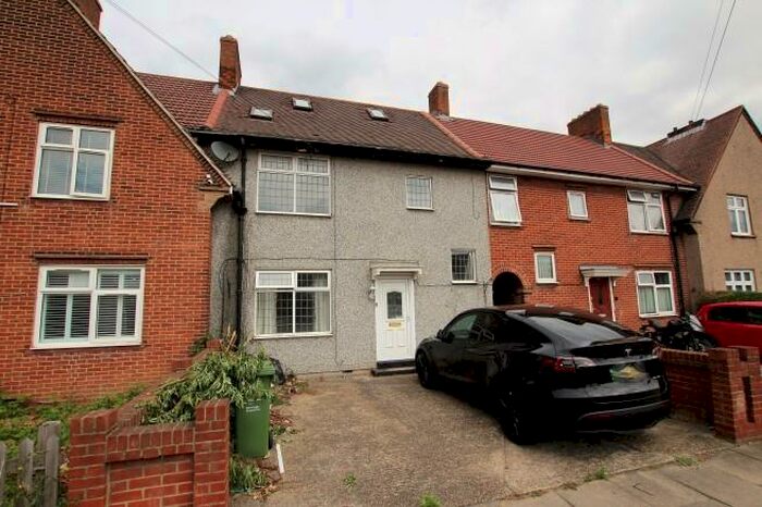 4 Bedroom Terraced House To Rent In Longbridge Road, Dagenham, London, RM8