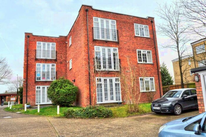 1 Bedroom Apartment To Rent In Maidenhead, SL6