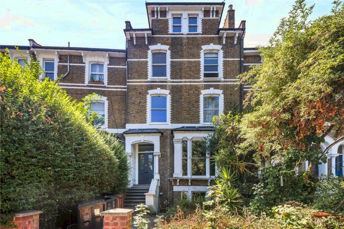 1 Bedroom Flat To Rent In Amhurst Road, London, E8