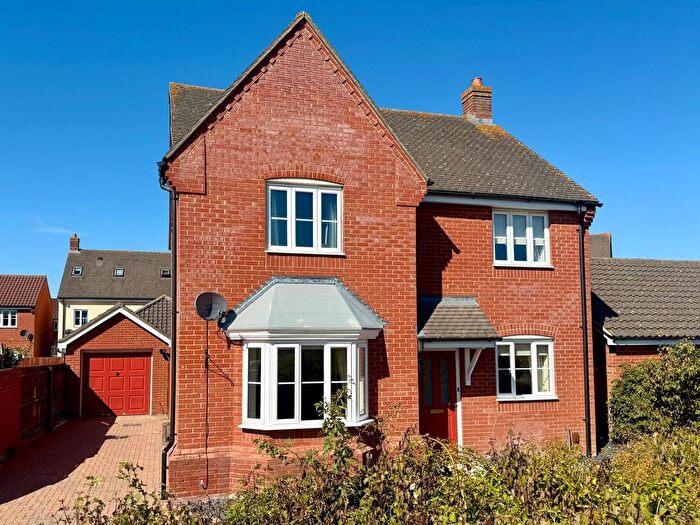 4 Bedroom Detached House For Sale In Blackbird Drive, Bury St. Edmunds, IP32