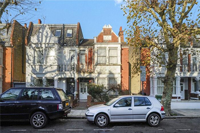 3 Bedroom Semi Detached House For Sale In Ellerby Street, London, SW6
