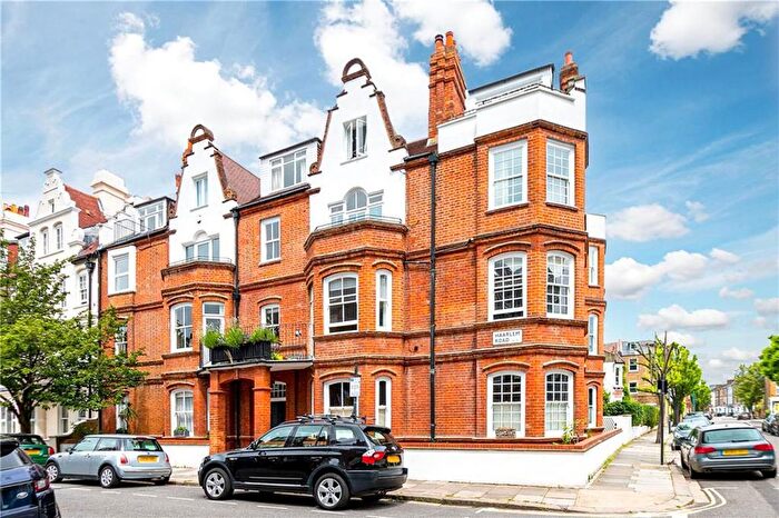 3 Bedroom Flat To Rent In Stafford Mansions, London, W14