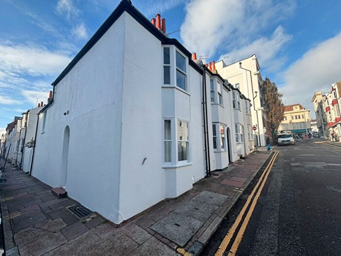 4 Bedroom End Terrace House To Rent In Castle Street, Brighton, BN1