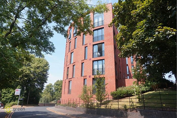 1 Bedroom Flat To Rent In King Edwards Square, The Sutton, B73