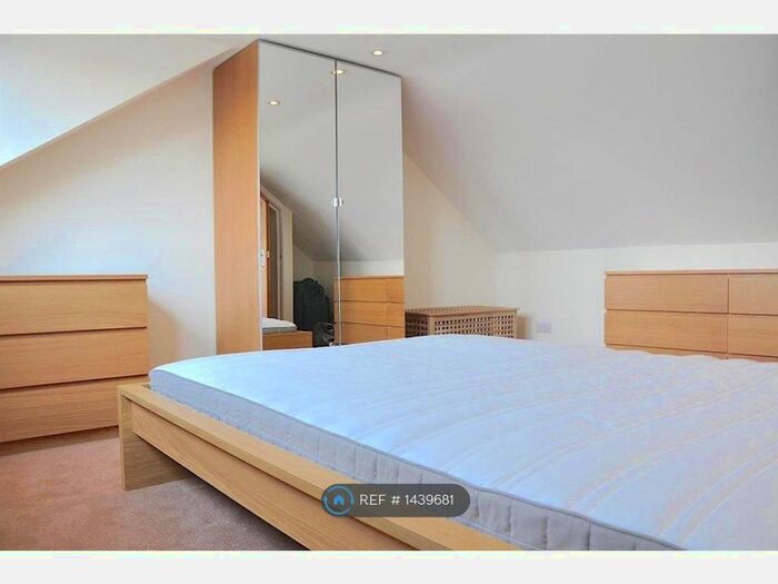 1 Bedroom Flat To Rent In Bedford Road, Reading, RG1