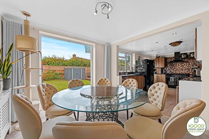 4 Bedroom Detached House For Sale In Constable Drive, Wilmslow, SK9