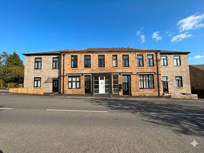 1 Bedroom Apartment To Rent In Flat A, Huddersfield Road, Oldham, Lancashire, OL4