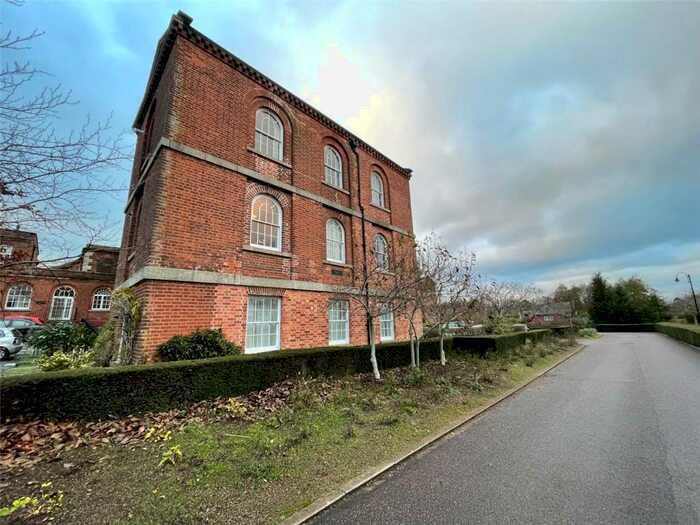 2 Bedroom Apartment To Rent In Killerton Walk, Exminster, Exeter, EX6