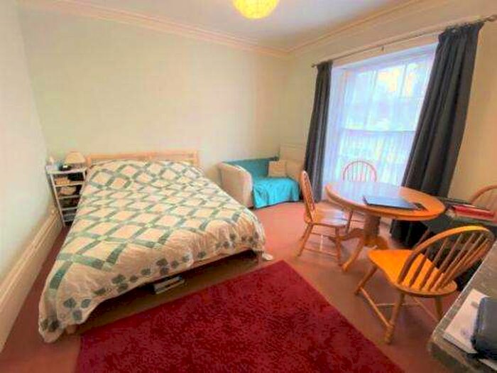 Flat To Rent In Flat 1 Cranbury Place, 1 Cranbury Avenue, SO14