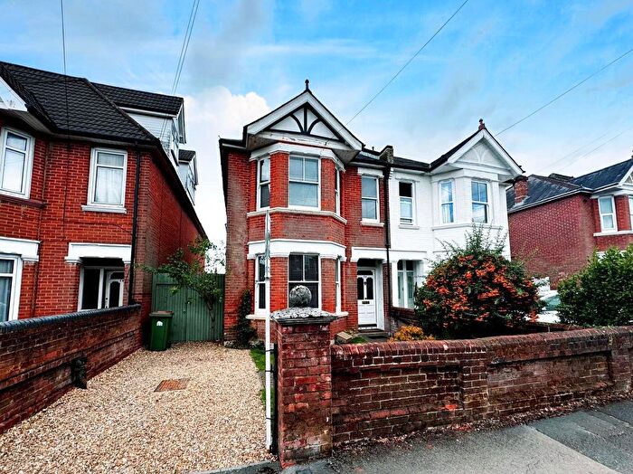 4 Bedroom Property To Rent In Welbeck Avenue, Southampton, SO17