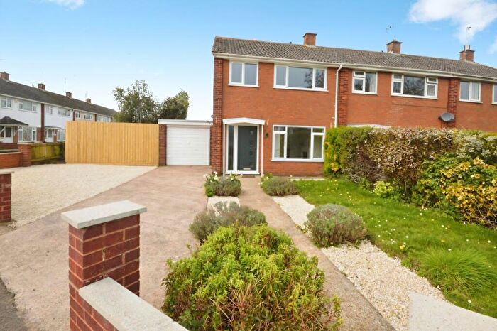 3 Bedroom End Of Terrace House For Sale In Hatherleigh Road, St Thomas, Exeter, Devon, EX2