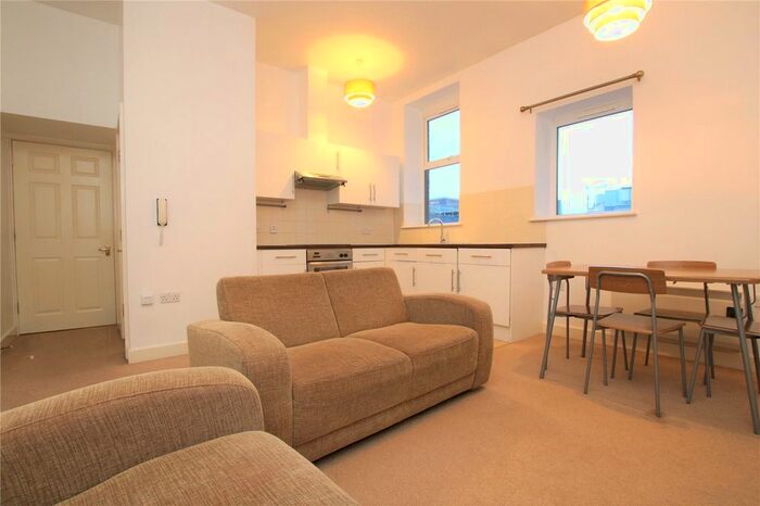 1 Bedroom Flat To Rent In Oxford House, Cheapside, Reading, Berkshire, RG1