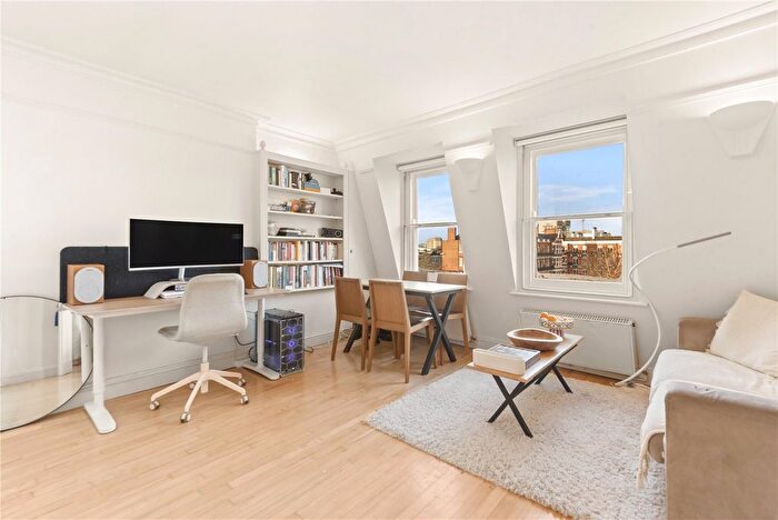 1 Bedroom Flat For Sale In Penywern Road, London, SW5