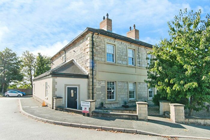 2 Bedroom Apartment For Sale In Ash Court, Kippax, Leeds, LS25
