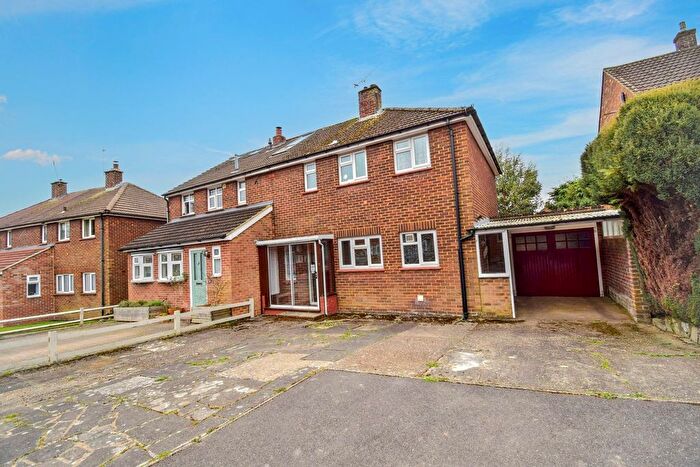 3 Bedroom Semi-Detached House For Sale In Nightingale Road, Kemsing, TN15