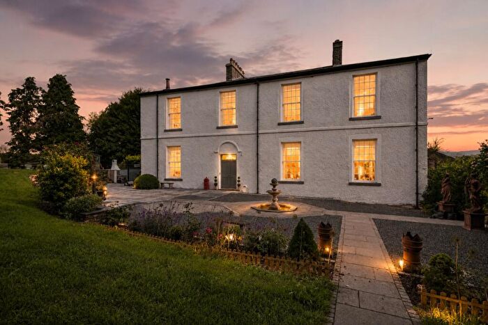 5 Bedroom Country House For Sale In Holme Park Hall, Lambrigg, Kendal, LA8