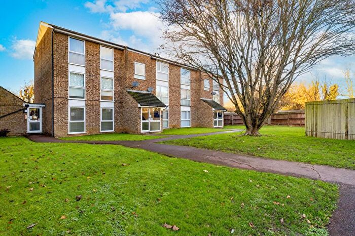2 Bedroom Flat For Sale In London Colney, AL2
