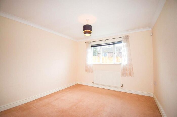 2 Bedroom Bungalow To Rent In James Close, Ollerton, Nottinghamshire, NG22