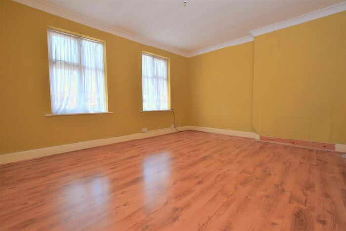 2 Bedroom Flat To Rent In All Souls Avenue, London, NW10