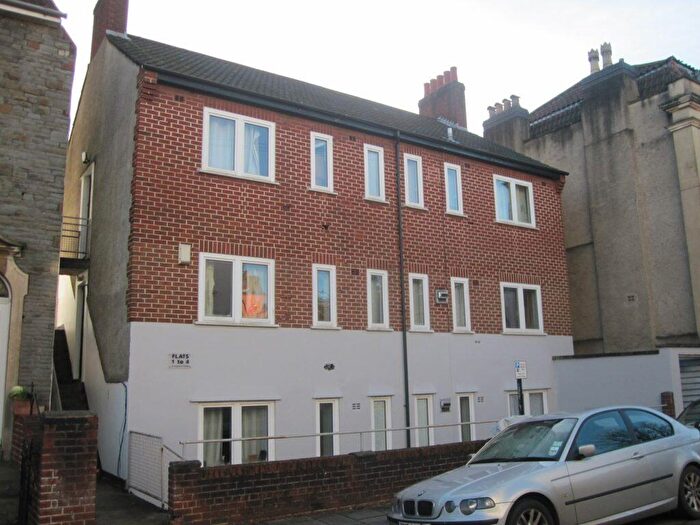 3 Bedroom Apartment To Rent In Kingsdown Parade Garden Flat – Ref:, BS6