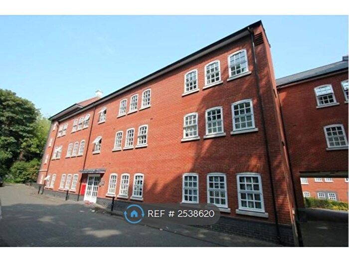 2 Bedroom Flat To Rent In Albany Gardens, Colchester, CO2